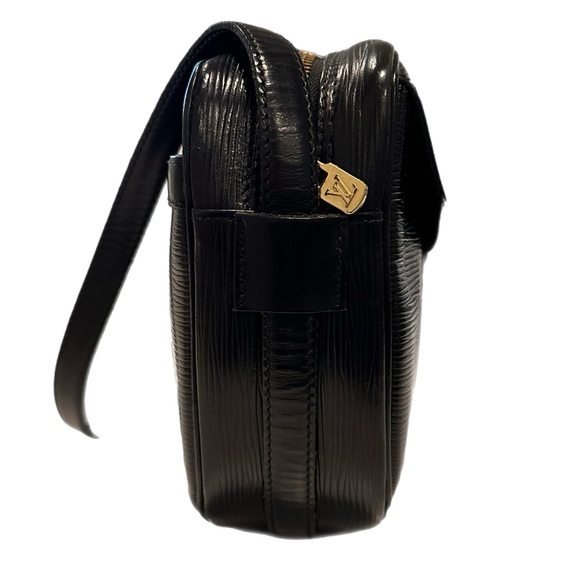 Vintage Louis Vuitton Epi Leather Crossbody Purse - Picture 2 of 6